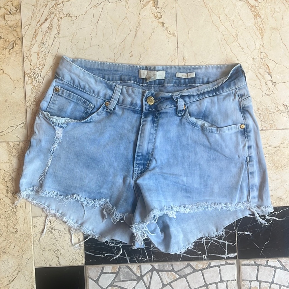nicky minaj jean shorts 13/14 mid rise